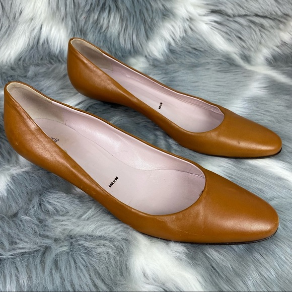 Vera Wang Shoes - Authentic Vera Wang Kitten Heels - Size 8